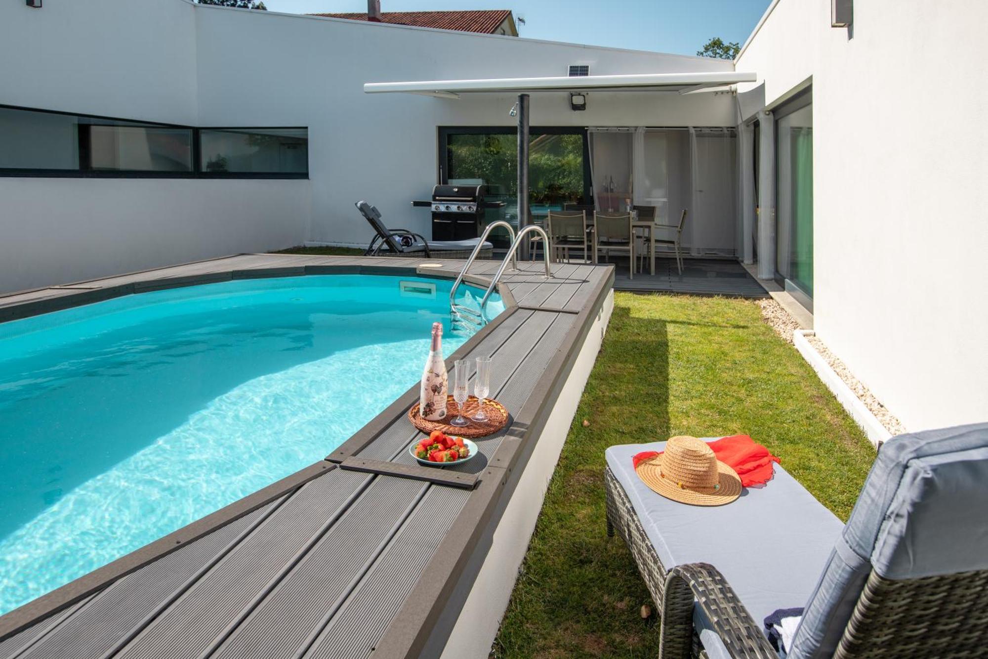 Villa Con Piscina Y Jardin, Santiago De Compostela Teo Exterior photo